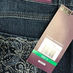 gloria vanderbilt jordyn embroidered capris